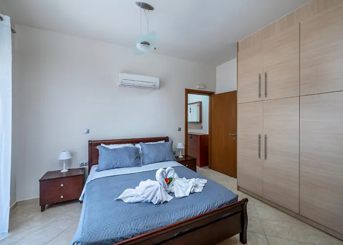 Thalpori Villa Pasztída