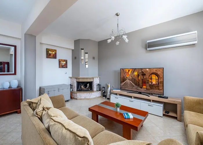 Thalpori Villa Pastida